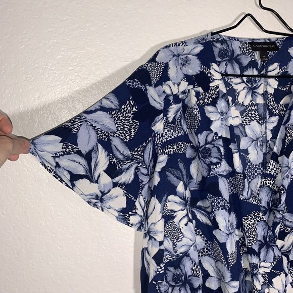 Lane Bryant Floral Blue And White Ruffle Skirted Blouse Size 24 Women’s - Picture 4 of 9